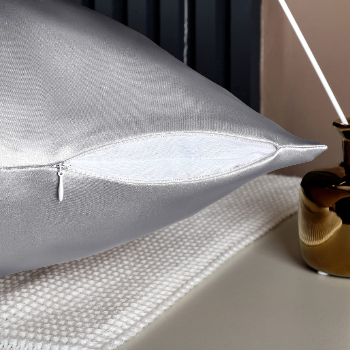 22 Momme Silk Pillowcase for Hair and Skin, Grade 6A Organic Silk Pillowcase