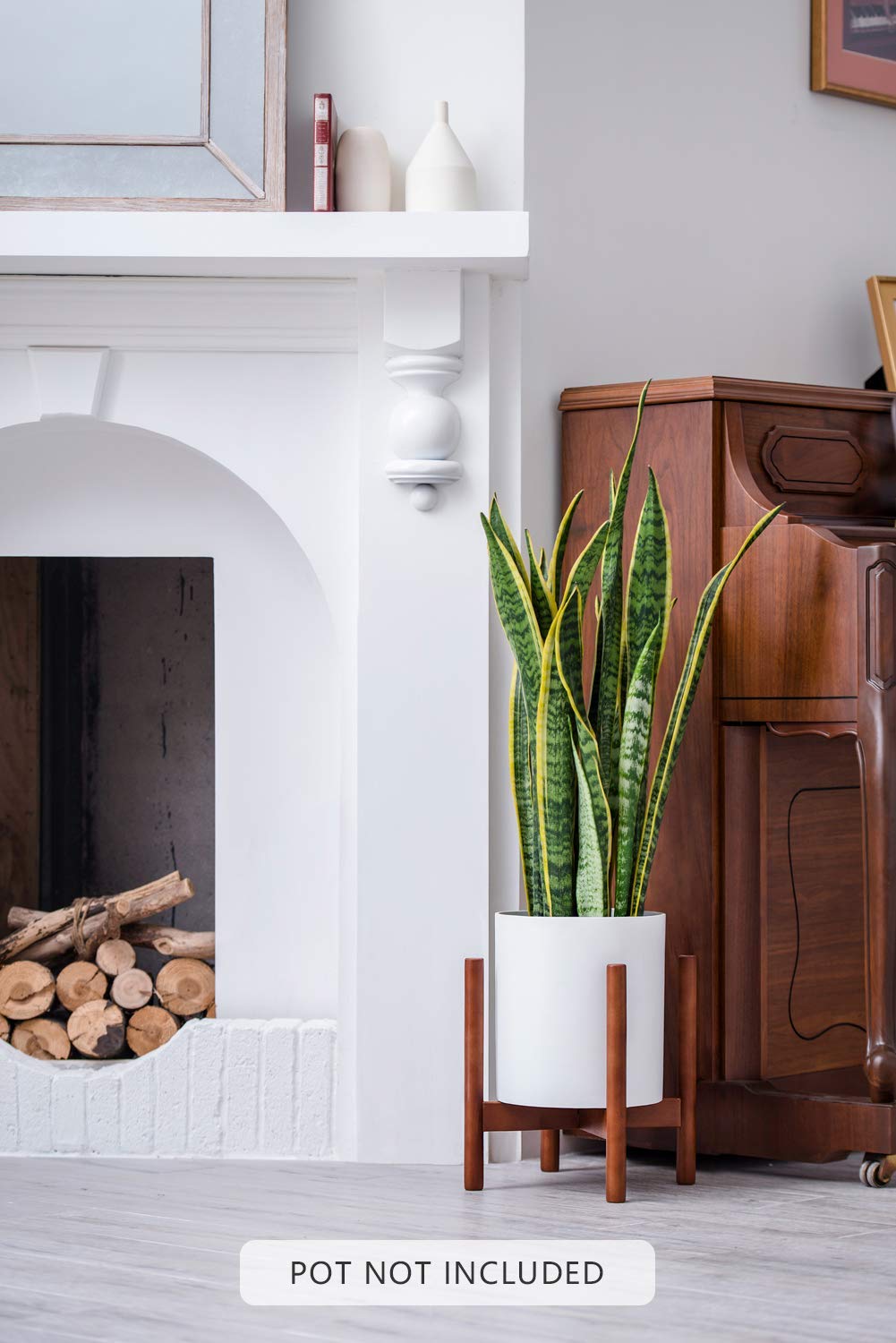 Handcrafted beechwood flower pot holder for minimalist decor