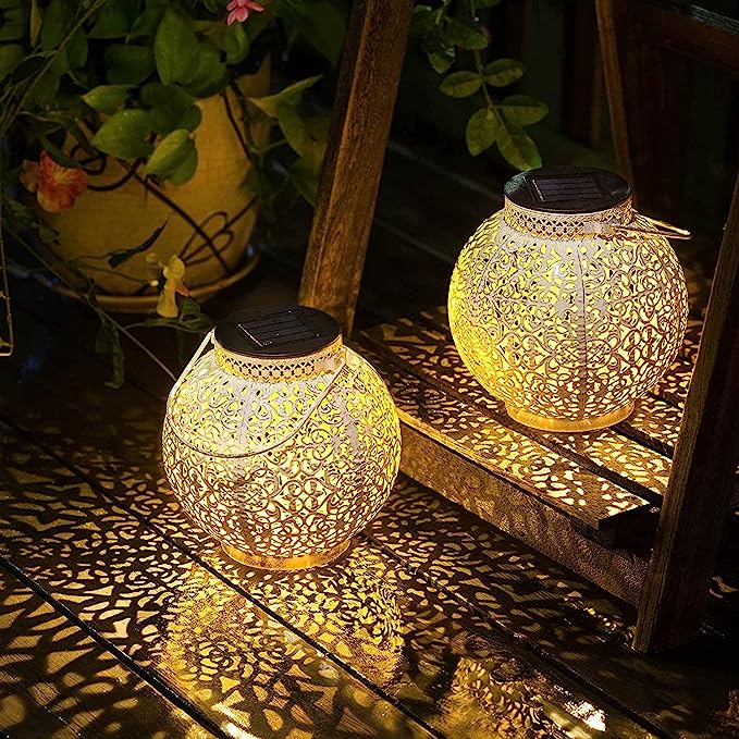 Solar Lantern Outdoor Lights Waterproof Garden Hanging Lights for Patio