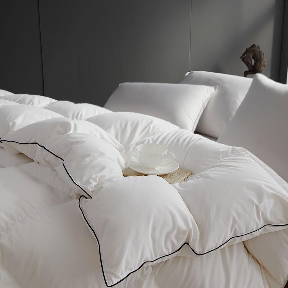 Queen Size Down Comforter - Medium Weight All-Season Duvet Insert