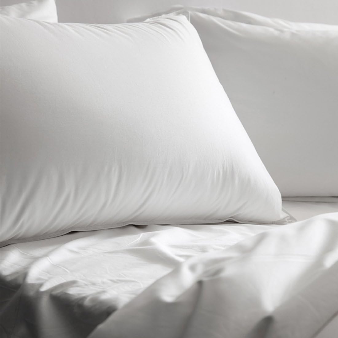 White Pillow Cases Standard Size-100% Cotton Pillowcase Covers with Zipper Hidden