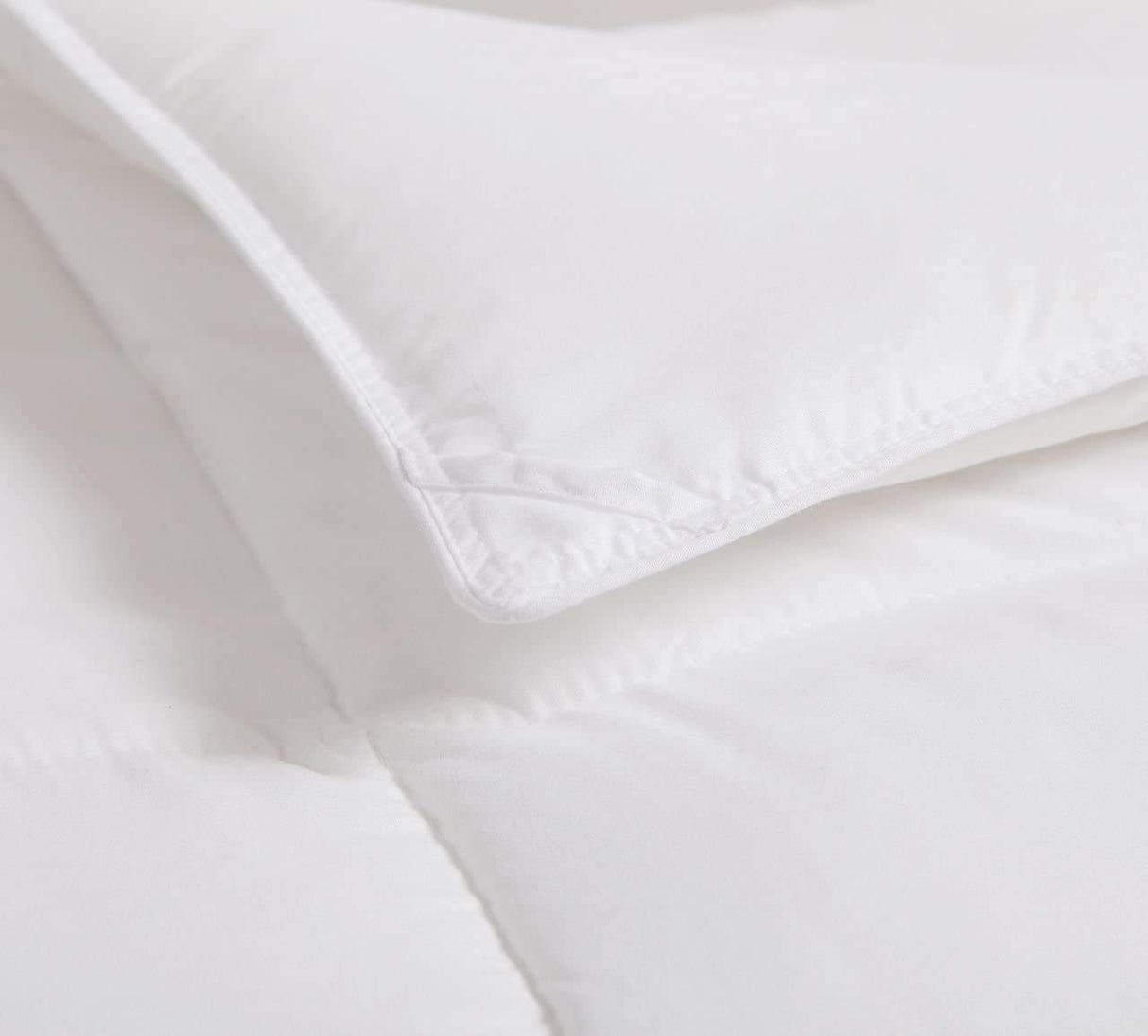 Medium Weight Down Alternative Patchwork Comforter Hypoallergenic - Plush Microfiber
