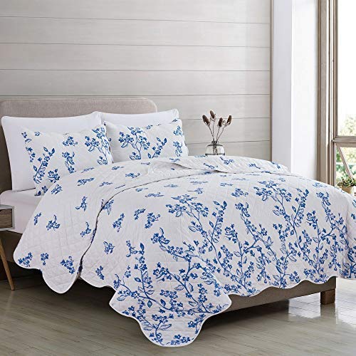 Floral Full/Queen Quilt Set with Shams, Blue Floral Bedding Set, All-Season