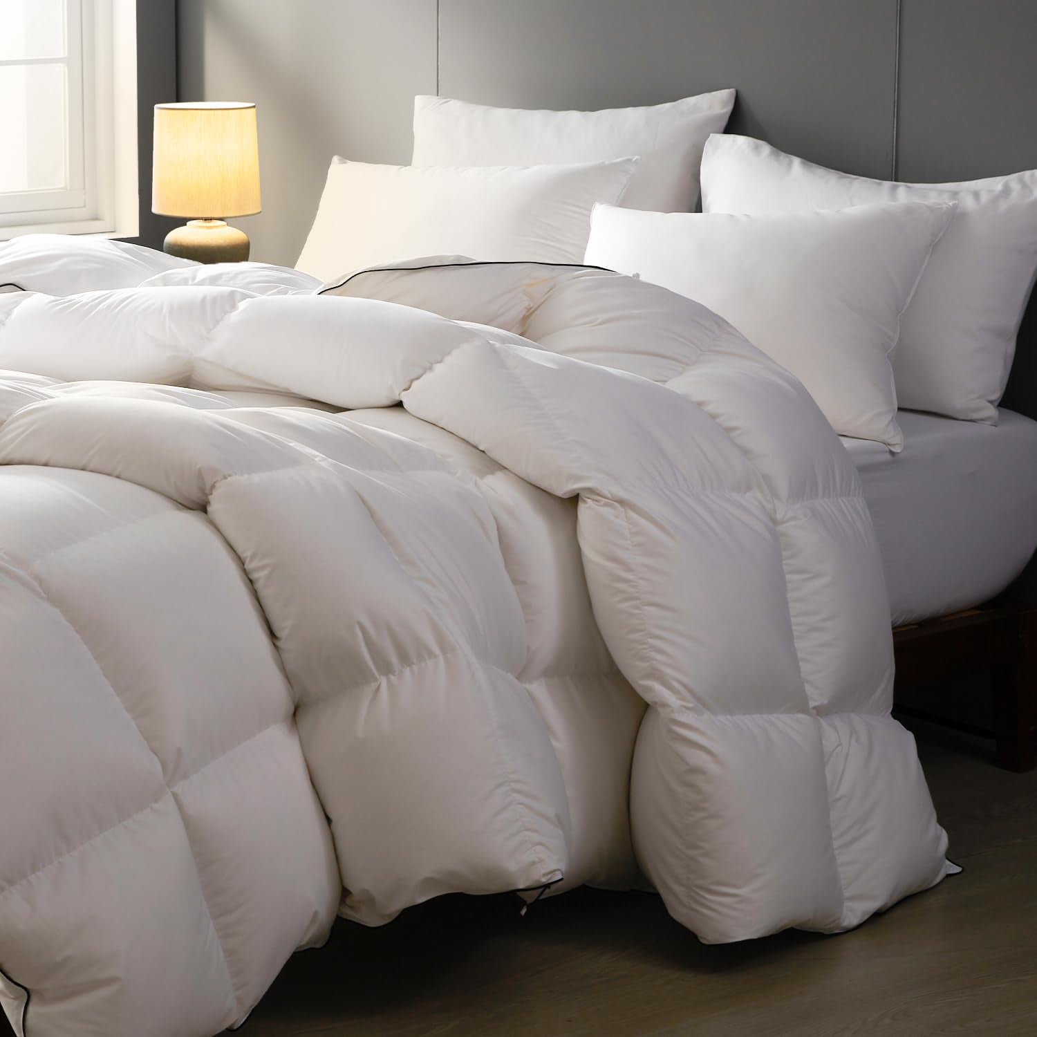 Queen Size Down Comforter - Medium Weight All-Season Duvet Insert