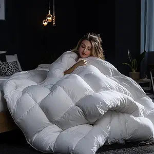 Goose Down Comforter Queen Size, 90x90 inches, 50 oz Fill Weight, 750 Fill Power, 100%