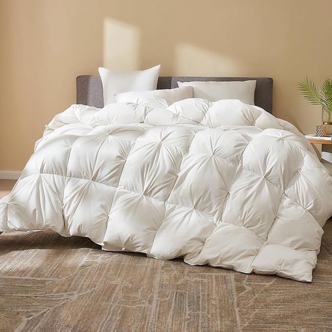 Fluffy Down Feather Fibers Duvet Insert with Pinch Pleated Duvet Cover