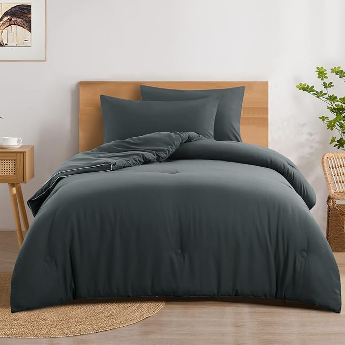Fluffy Duvet Insert King - Lightweight Cooling Bedding Comforter King Size White