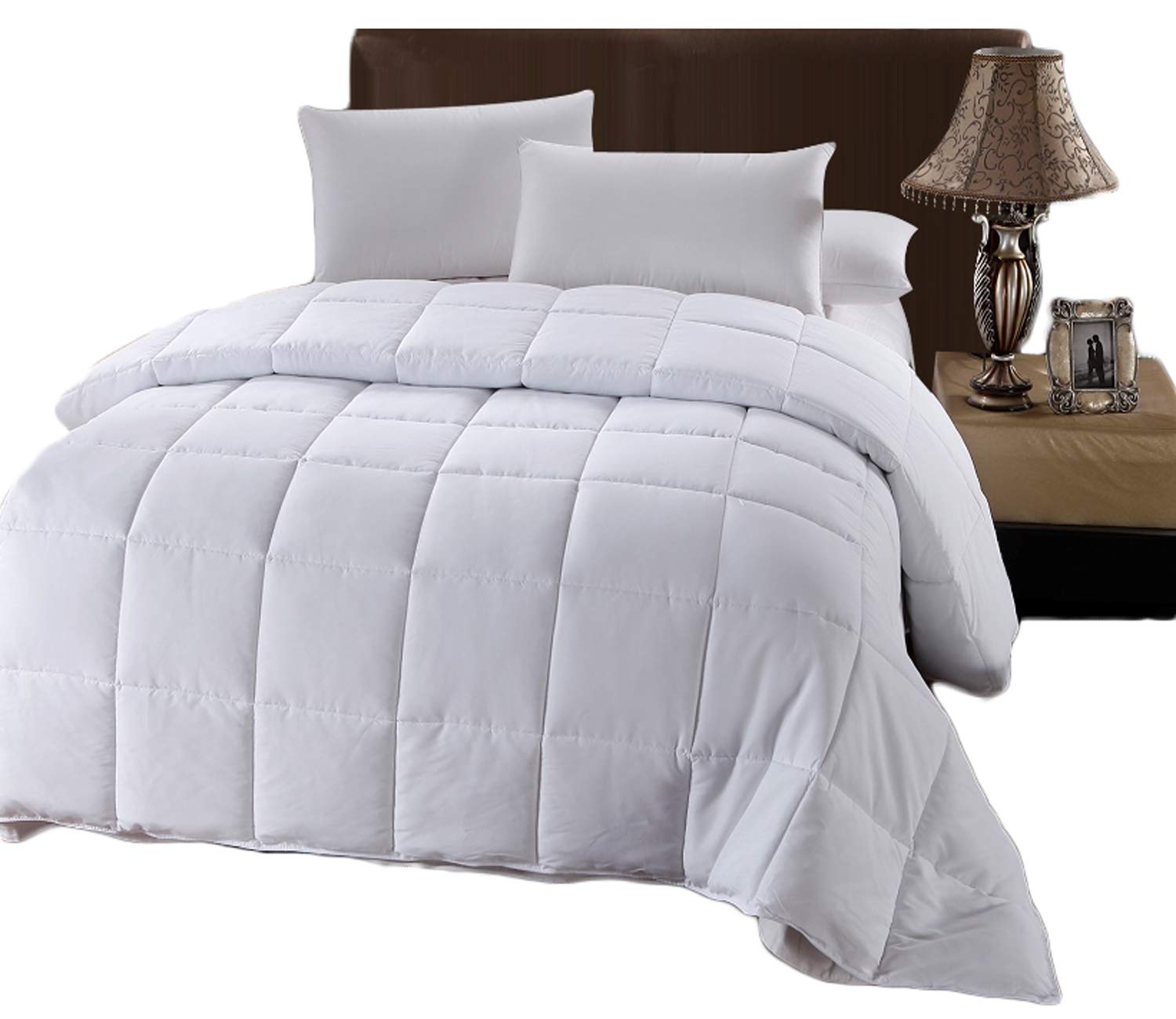 White Down Alternative Queen Comforter with Corner Tabs