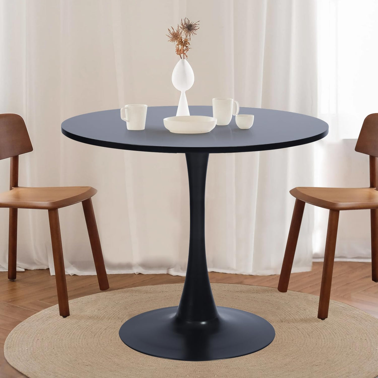 31.5" Mid-Century Round Dining Table for 2-4 People with Pedestal Base for Home Office Living Room Kitchen Leisure, 31.5 inches, Black