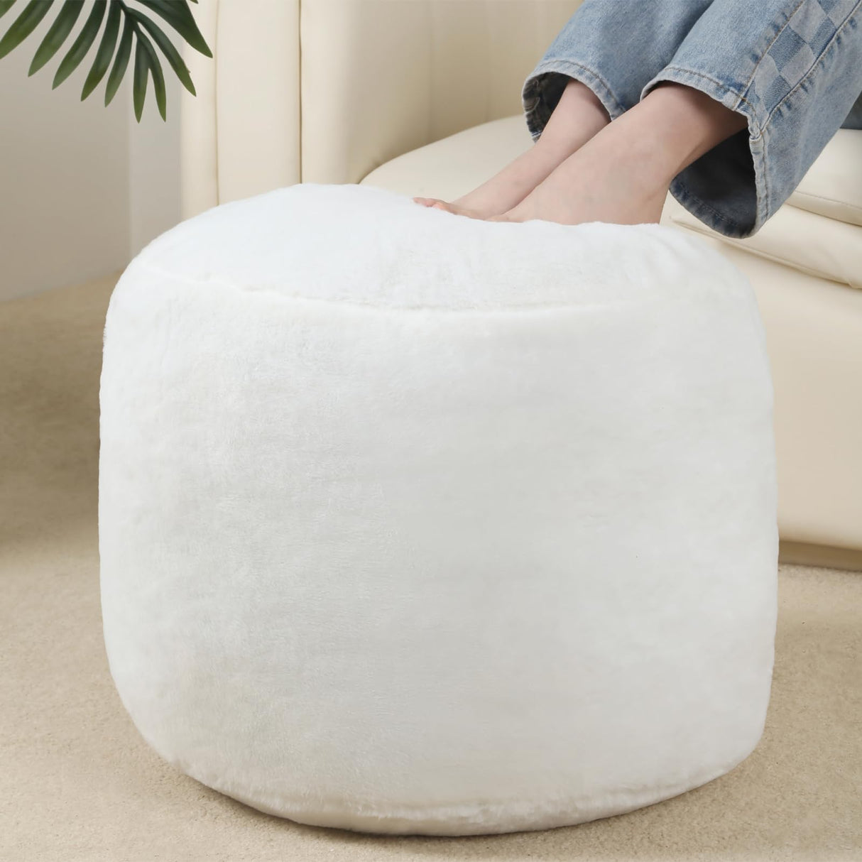 Round Stuffed Pouf Ottoman, Long Faux Fur Poufs with Foam Chunk Filling