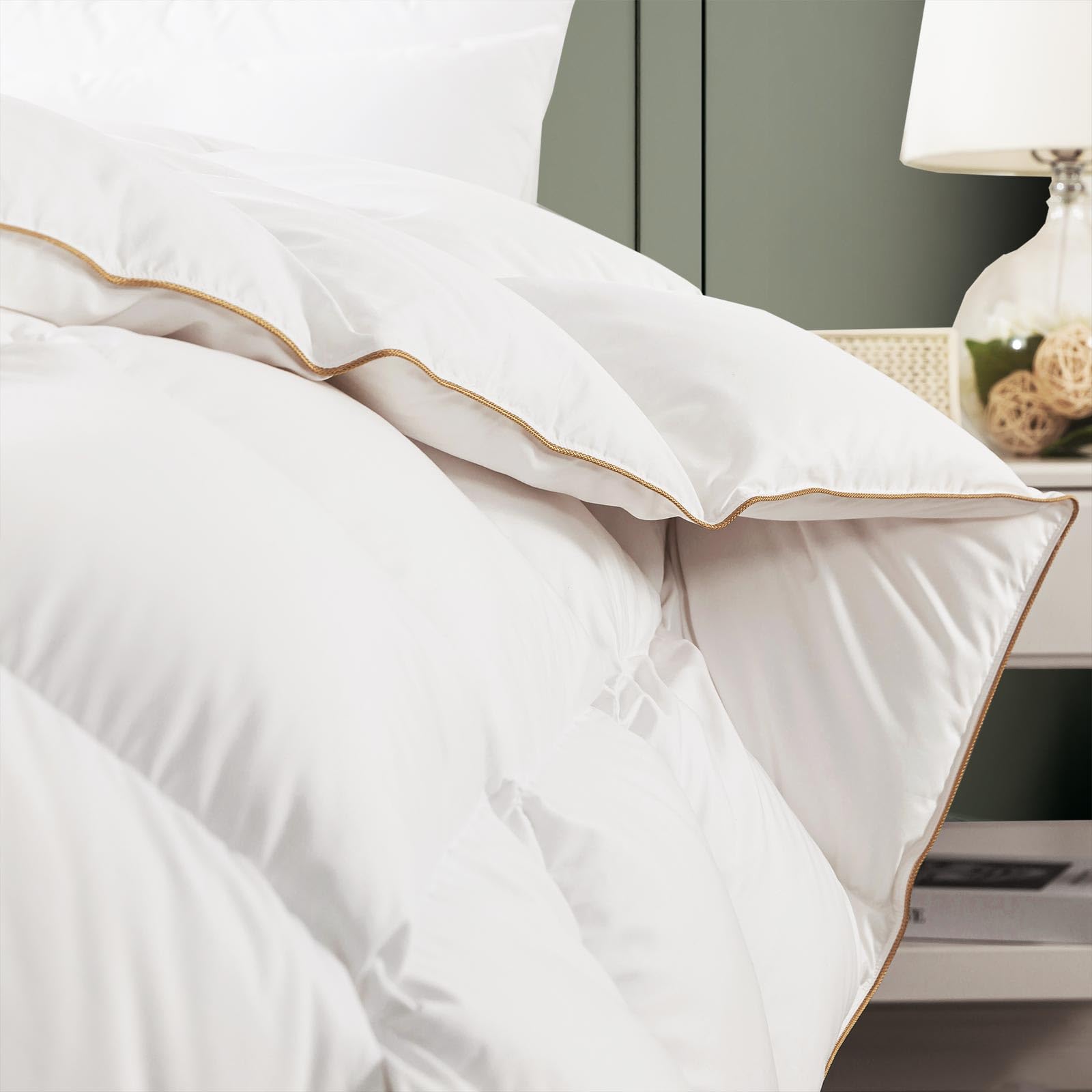 Feather Fiber Comforter King Size Duvet Insert for All Season, 100% Cotton Hotel Collection Down Comforter Alternative, 4 Corner Loops, Gold Piping, 90x106In