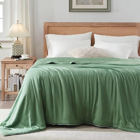 Bamboo Viscose Cooling Comforter King Size,Luxurious Lightweight Blanket