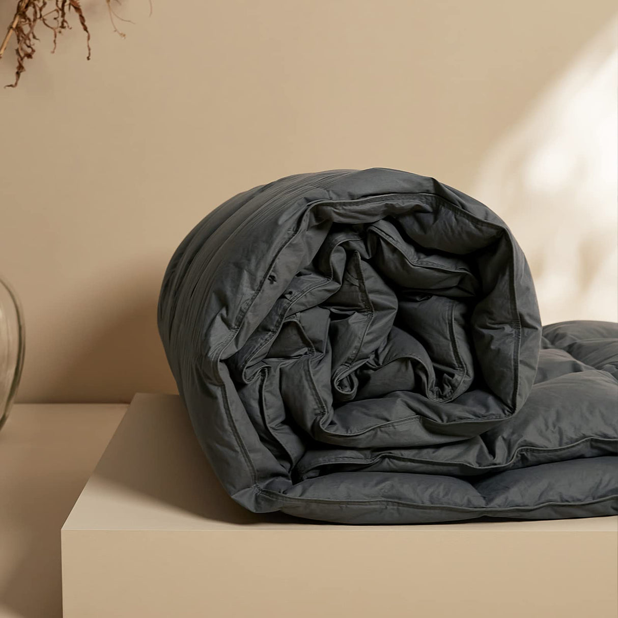 Luxury Feather Down Comforter Queen/Full Size, Medium Warm All Seasons Duvet Insert