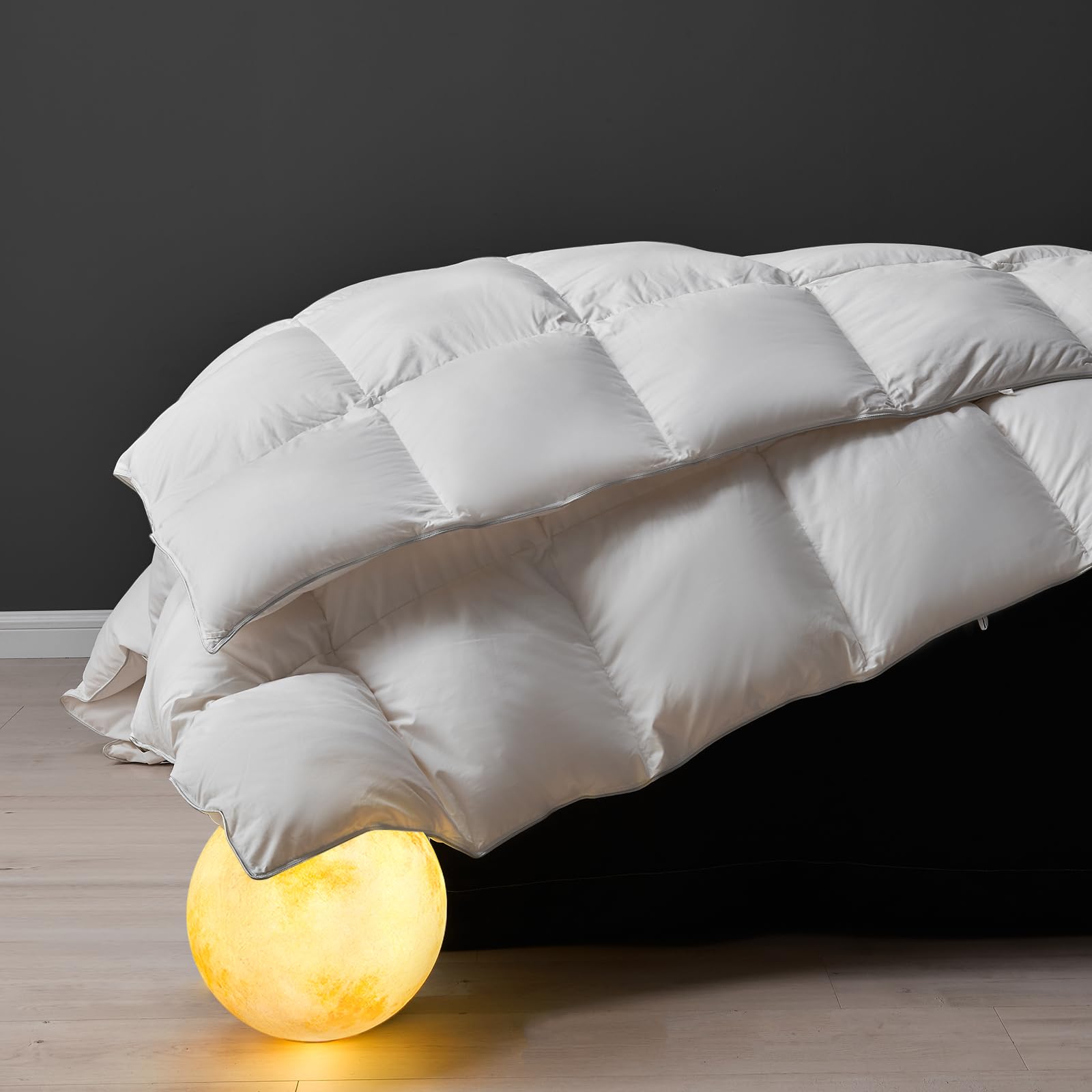 DWR Superior Luxury Feather Down Comforter King Size, Ultra-Soft Cotton-Blend Fabric, 900 FP All Season Medium Warmth Bed Duvet Insert(106"x90", White)