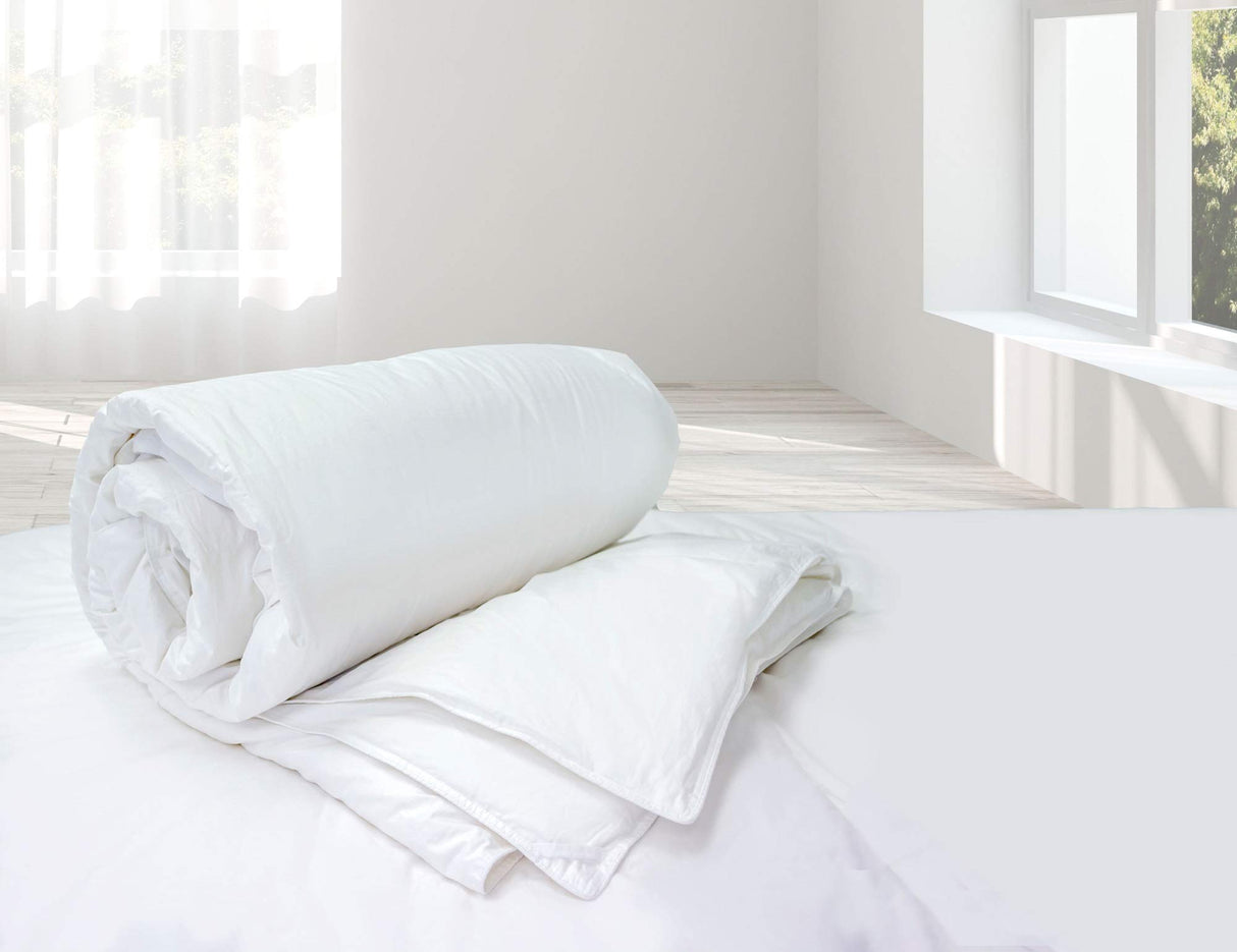 Canadian Hutterite Goose Down Premium Weight Comforter, Queen