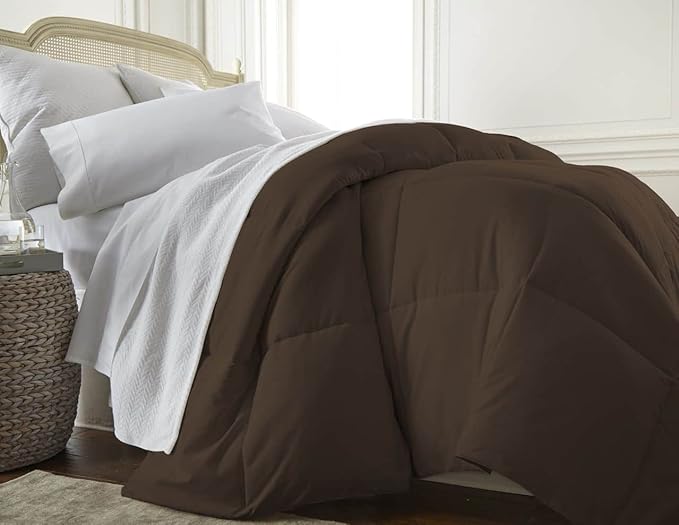 ienjoy Home Home Collection Premium Luxury Down Fiber Comforter, California King, White (Model: IEH-COMFORTER-KING-WHITE)