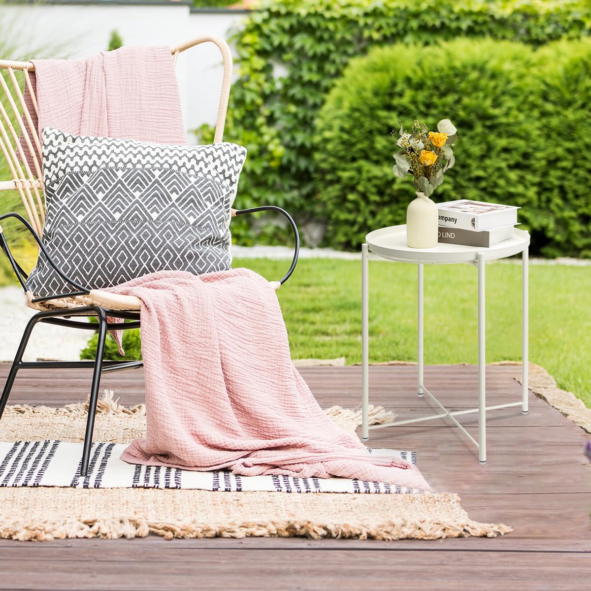 White End Table, Outdoor White Side Table for Small Spaces Accent Patio Side Table Round