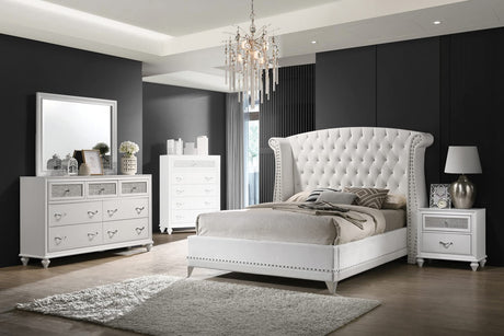 4 Piece PU Eastern King Bedroom Set, Chrome, White