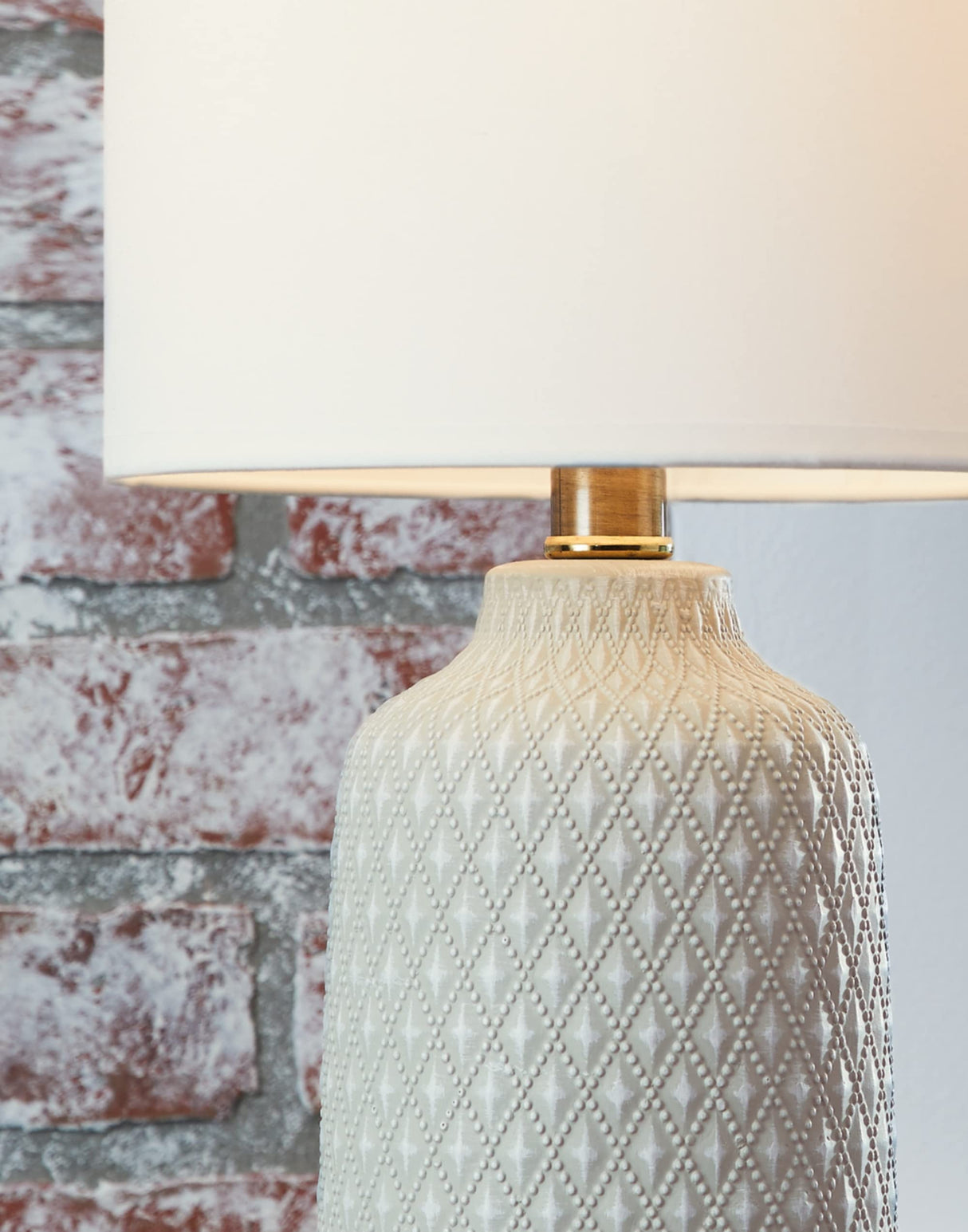 Textured Diamond Pattern Ceramic Table Lamp, Gray