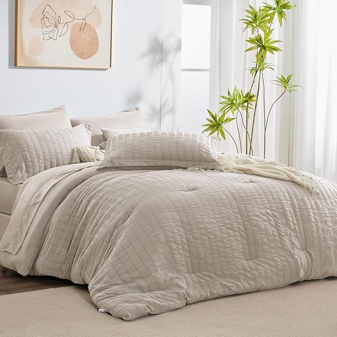 King Comforter Set with Sheets White Seersucker Bed in a Bag 7-Pieces All Season Bedding Sets