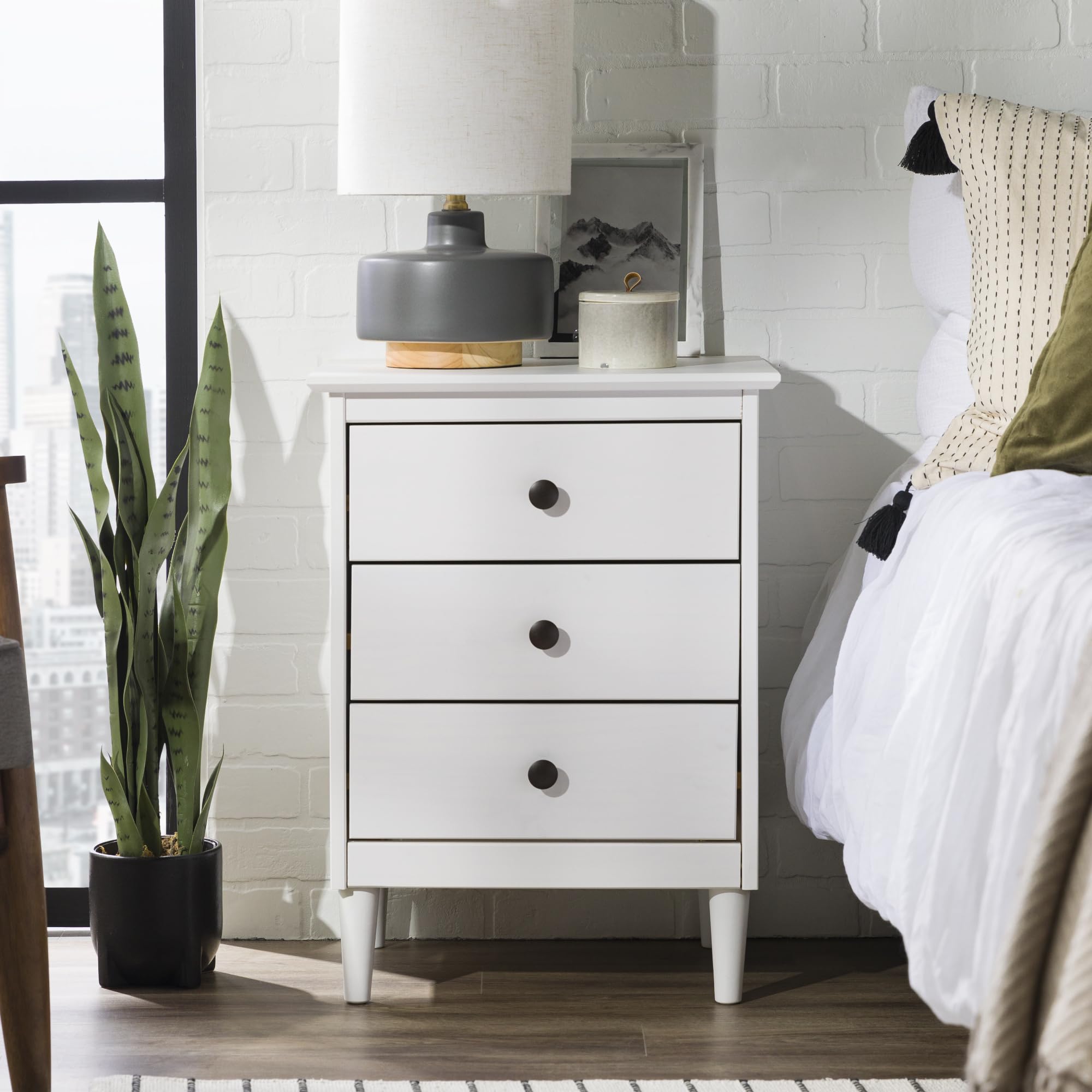 Traditional Wood 3 Drawer Nightstand Side Table Bedroom Storage Drawer and Shelf
