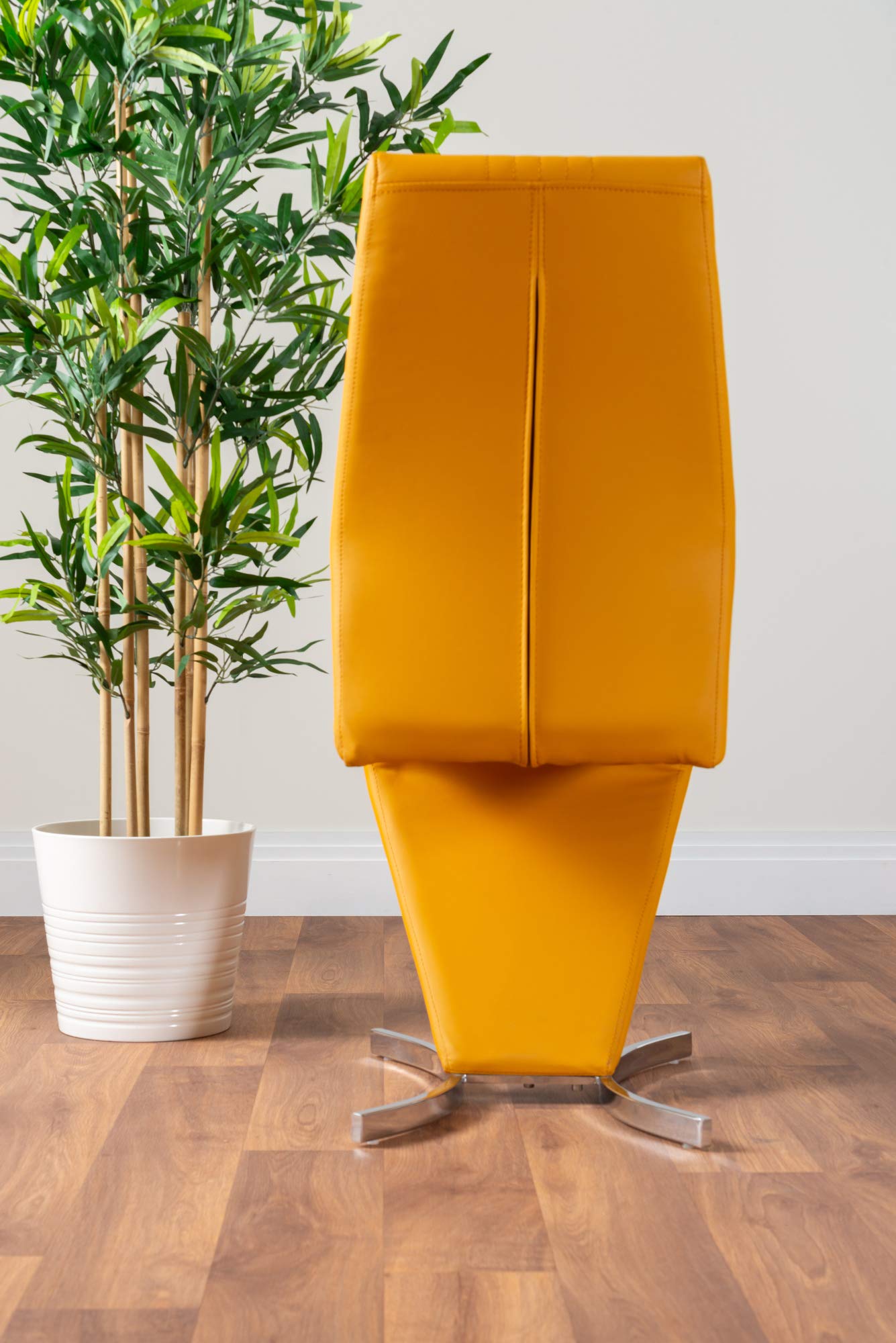 Atlanta White High Gloss Dining Table with Chrome Base & 4 Willow Chairs