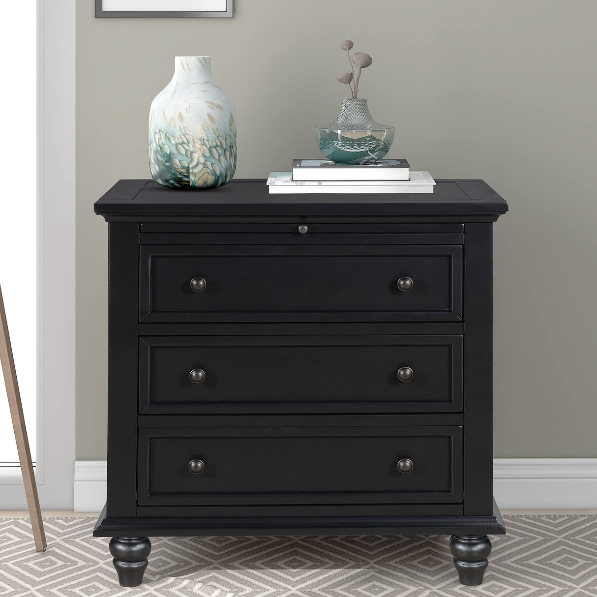Nightstand with Pull-Out Tray, Wooden Bedside Night Stand