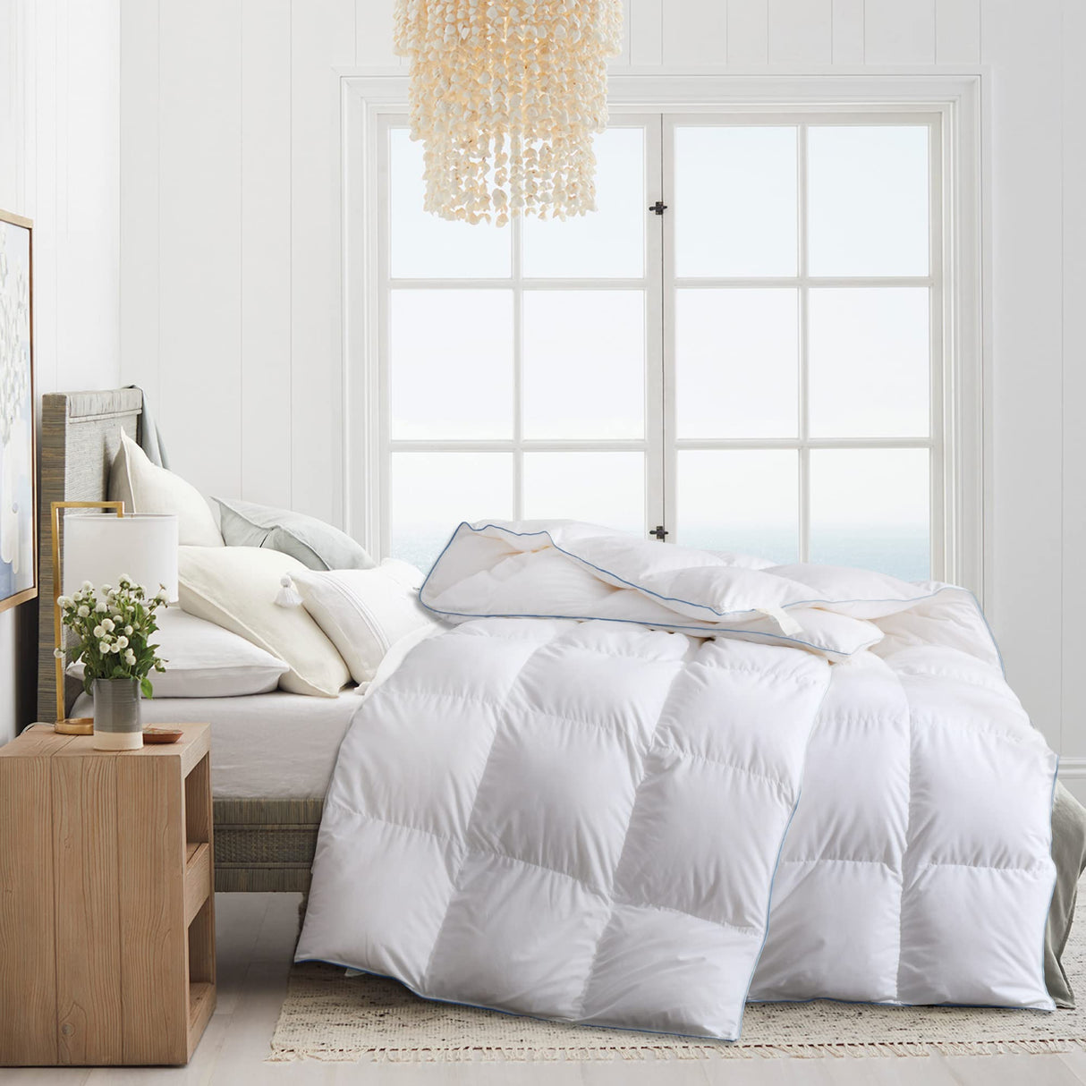 Luxurious White Goose Feather Down Comforter- Queen Size All Seasons Duvet Insert