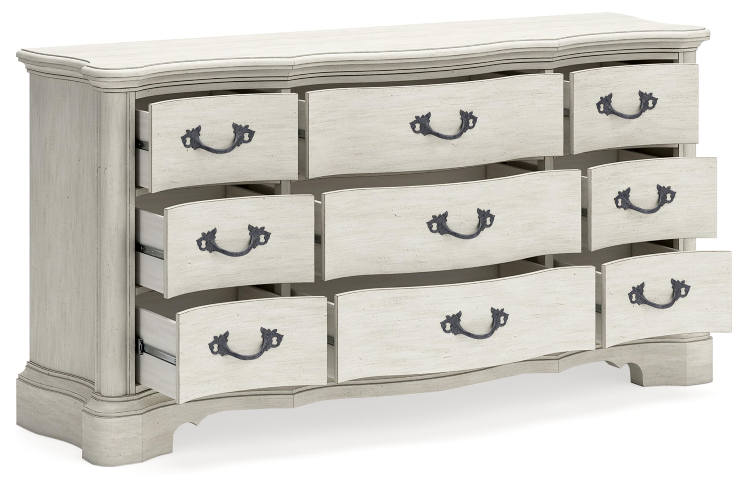 Arlendyne Traditional 9 Drawer Dresser