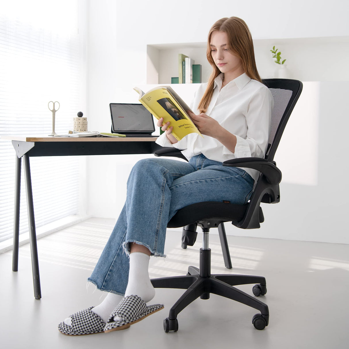 High Back Mesh Chair Adjustable Height and Ergonomic Design Home Office Computer