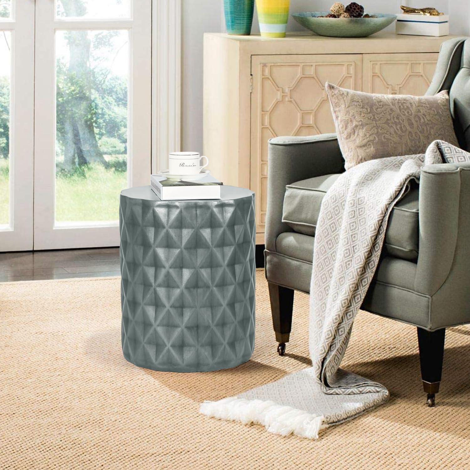 Modern Round Concrete Side Table, Indoor Outdoor Accent End Table Coffee Table