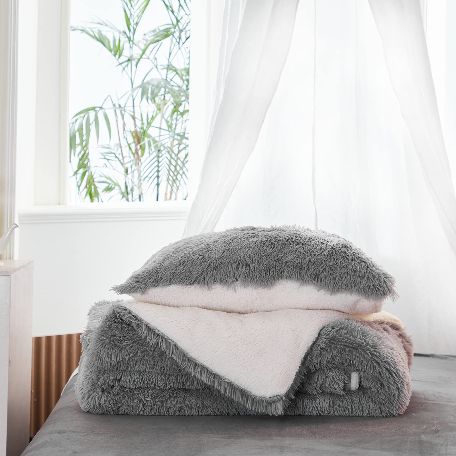 Luxury Faux Fur Shaggy Comforter Set Full/Queen Size