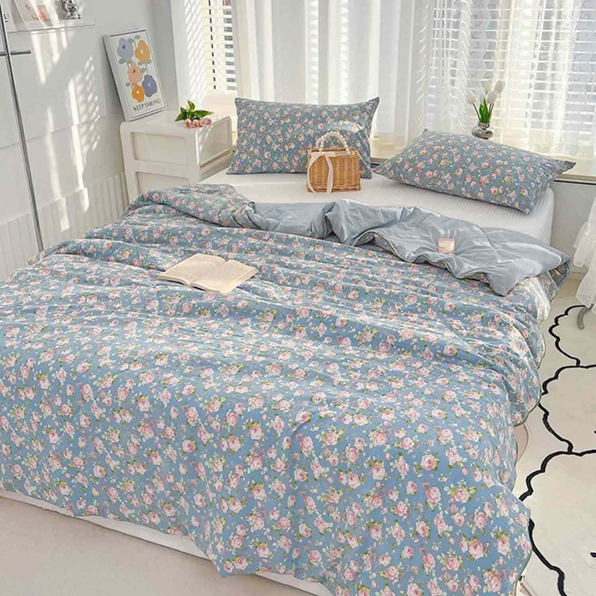 Blue Floral Queen Size Comforter Set, Pink Flower Green Leaf Print Pattern