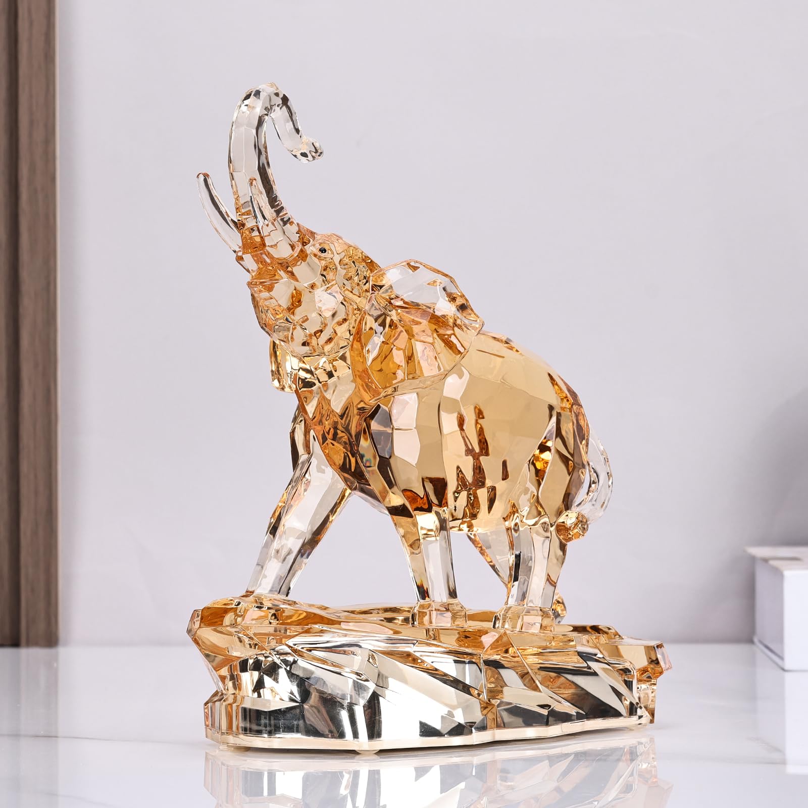 Acrylic Glass Lucky Elephant Statue, Faux Crystal Glass Elephant Gift, Suitable