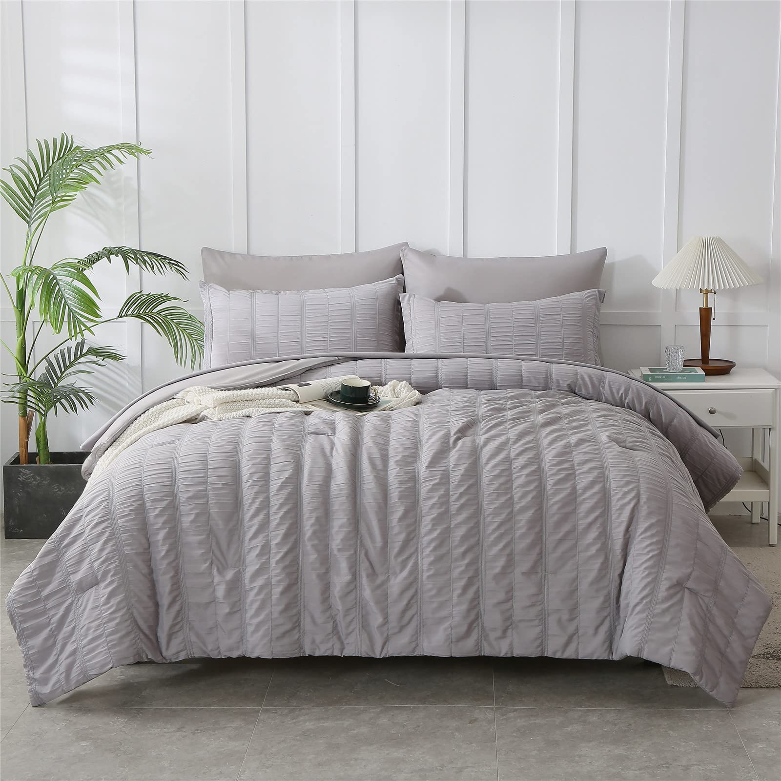7 Piece Bed in a Bag Seersucker Comforter and Sheet Set