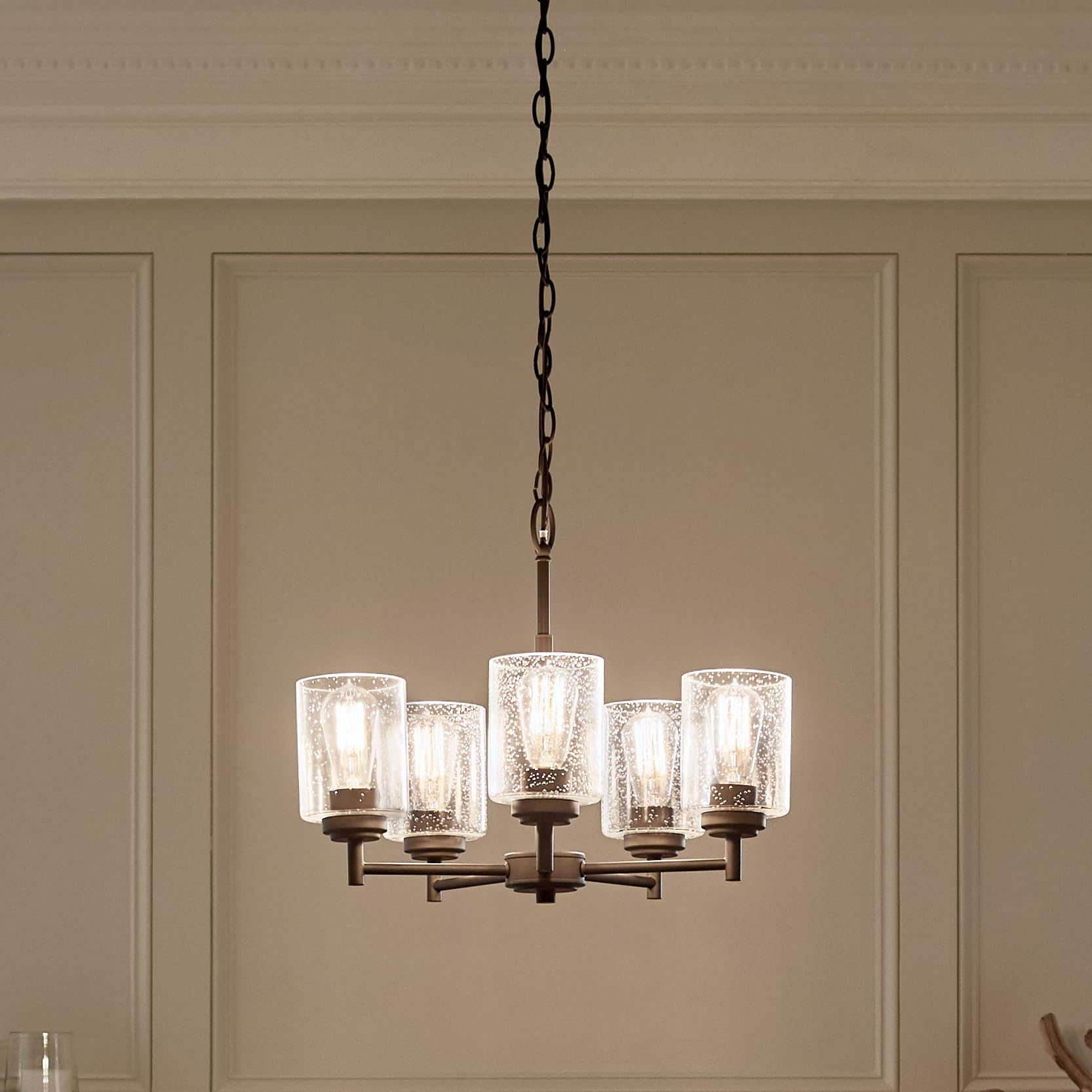 Winslow 19.75" Chandelier in Olde Bronze®, 5-Light Chandelier for Dining Room
