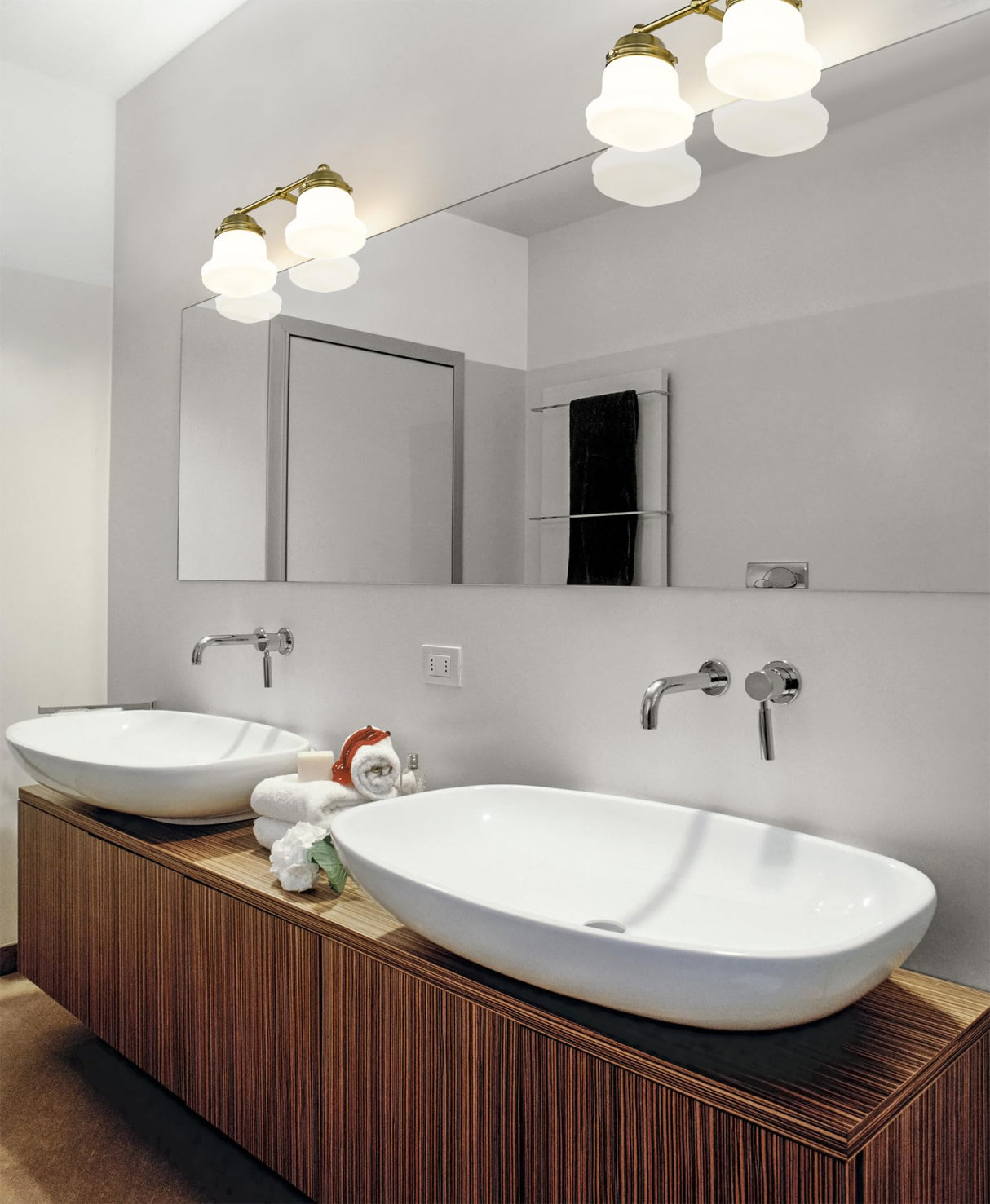 735-2V-CH Vaughn Vanity, 2-Light 120 Total Watts, Chrome