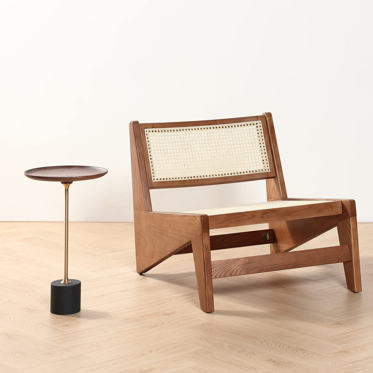 Castiglia Small Round Side Table, Accent Pedestal Coffee Table with Wood Table Top