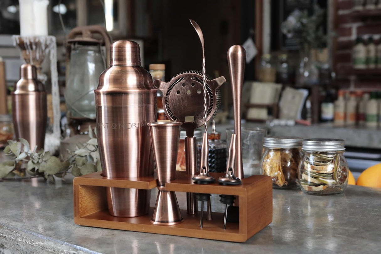 Cocktail Shaker Set, 7-Piece Bartender Kit with Stand, 24oz Martini Shaker Bottle Stainless