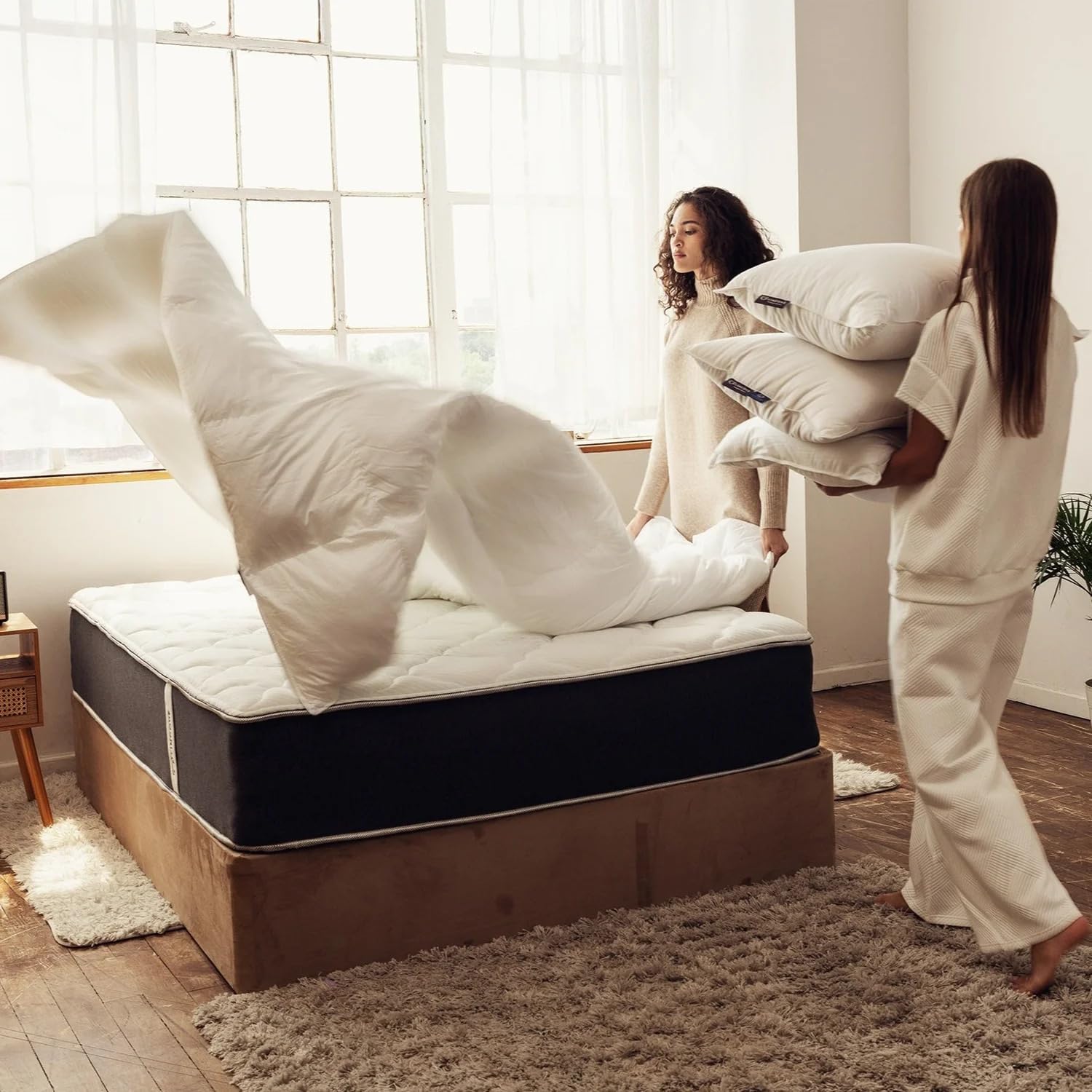 European Down Comforter King Size - Breathable, Ultra-Soft & Fluffy Comforter Filled