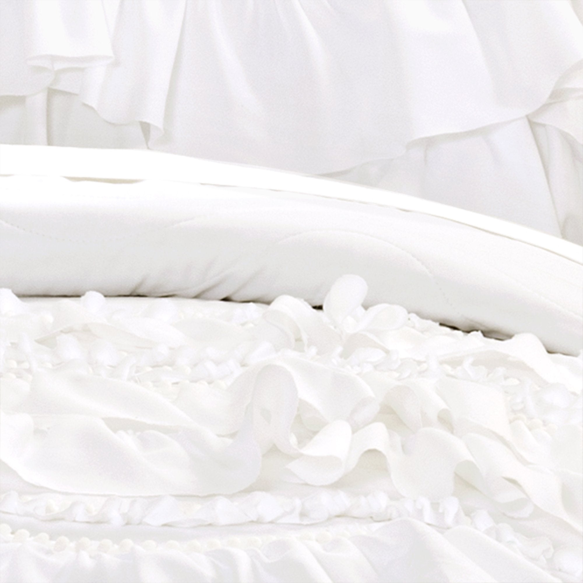 Kemmy Quilt - Ruffled Textured 3 Piece Full Queen Size Bedding Set, White
