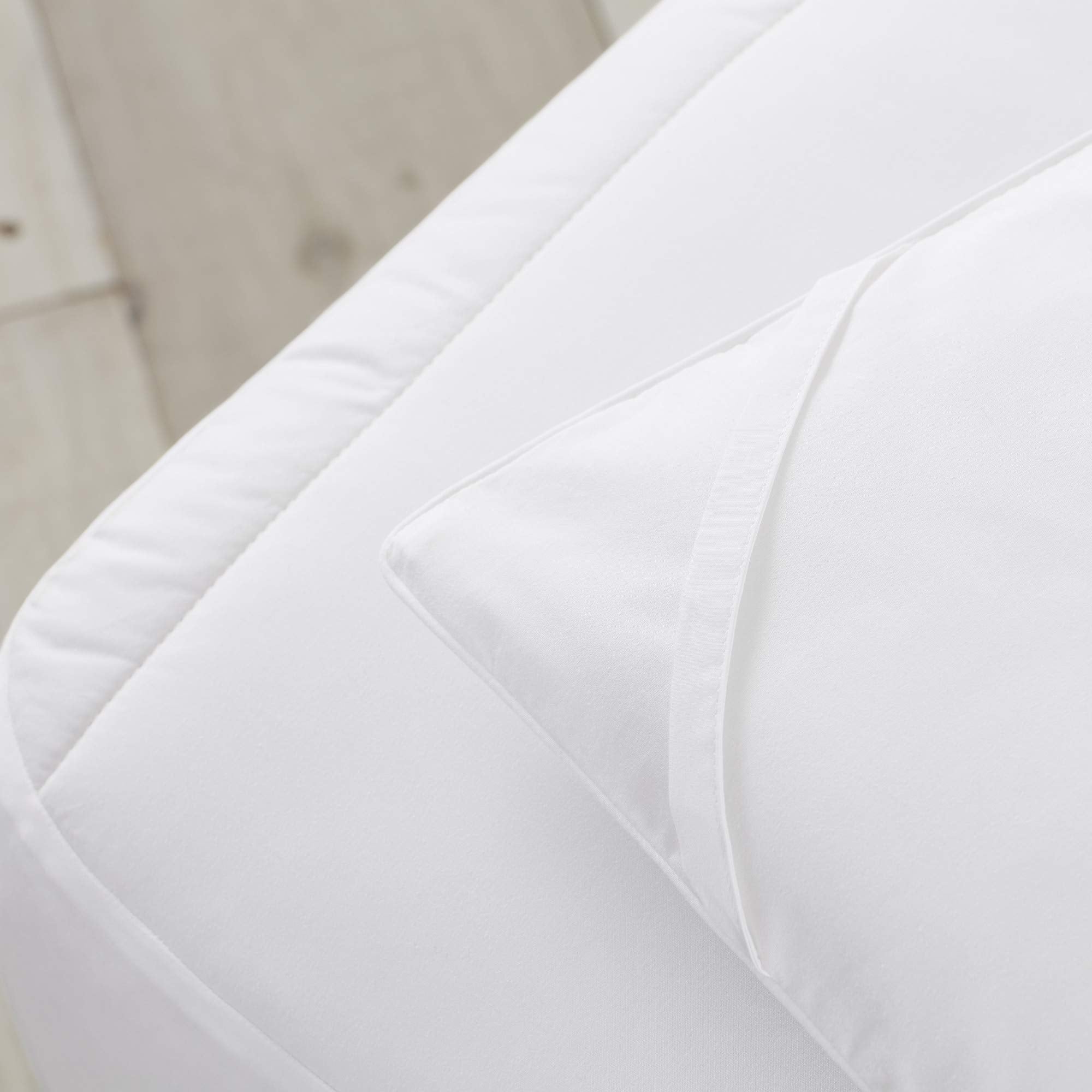 Pure + Simple Twin White Basic Bedding Comforter