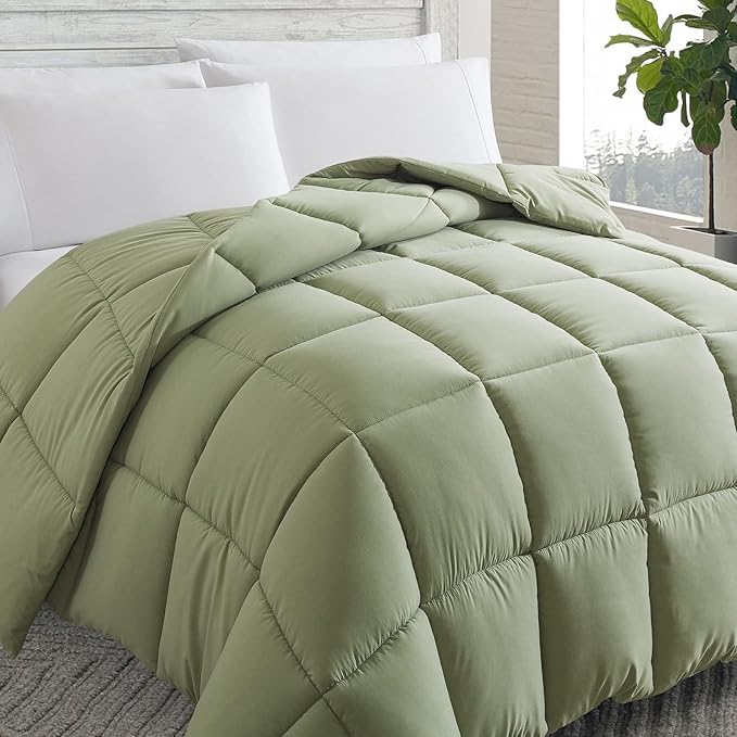 Down Alternative Comforter (Red/Black, Queen) - All Season Soft Quilted Queen Size Bed