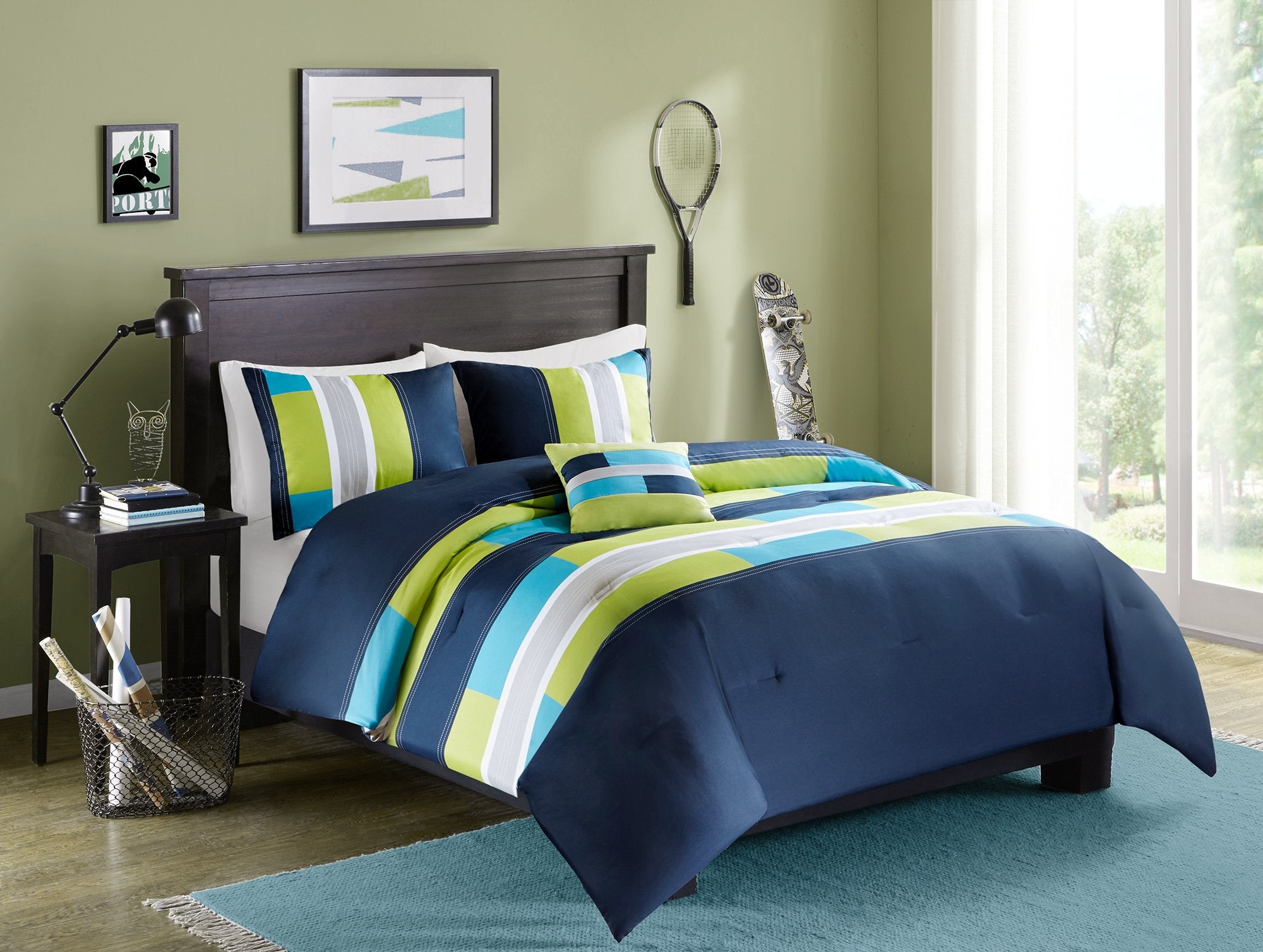 Casual Comforter Set Sporty Design, Vibrant Color