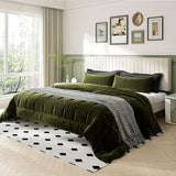 HQuAOARA een Size Platform Bed Frame with Velvet Upholstered Headboard