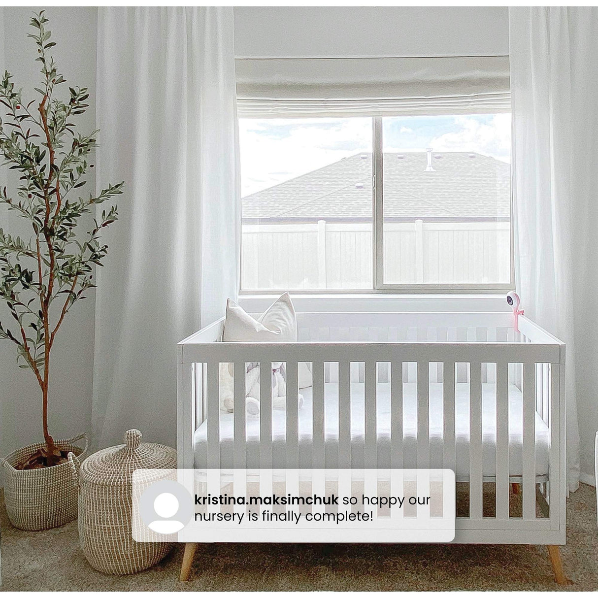 4-in-1 Convertible Baby Crib, Bianca White with Natural Legs