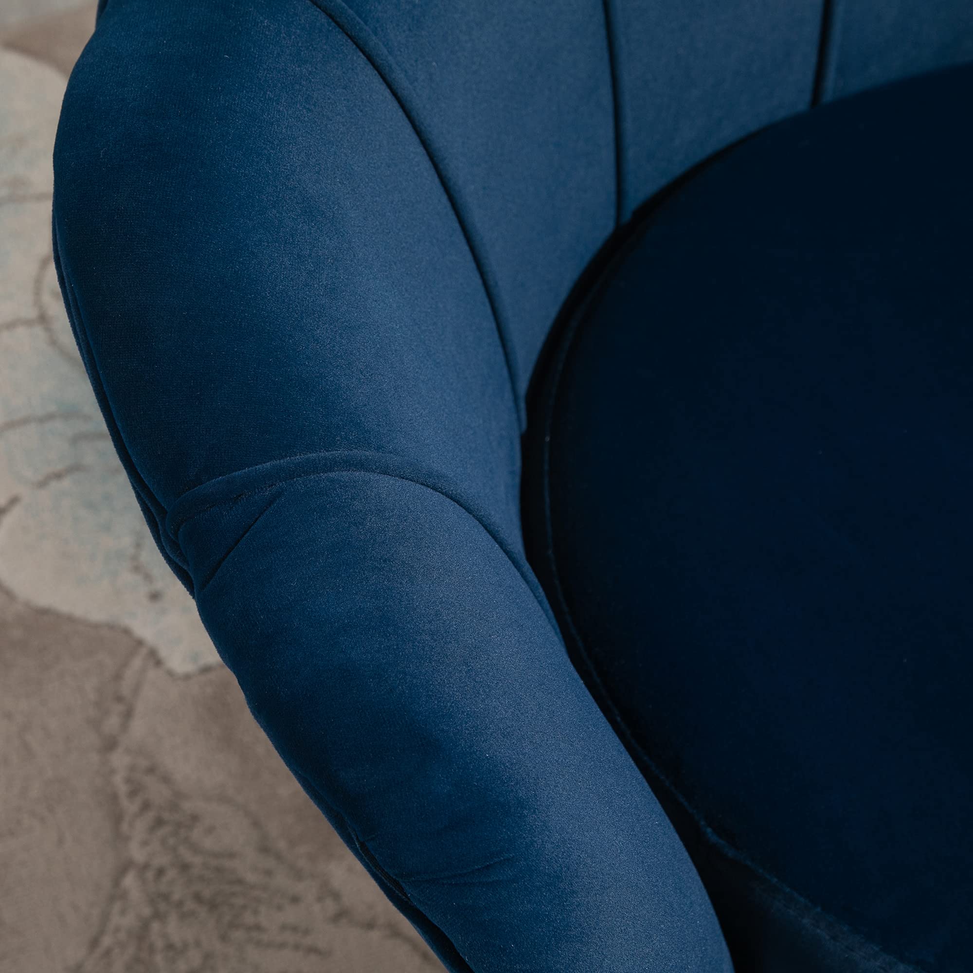Elegant Velvet Fabric Accent Chair/Leisure Club Chair with Gold Metal Legs for Living Room