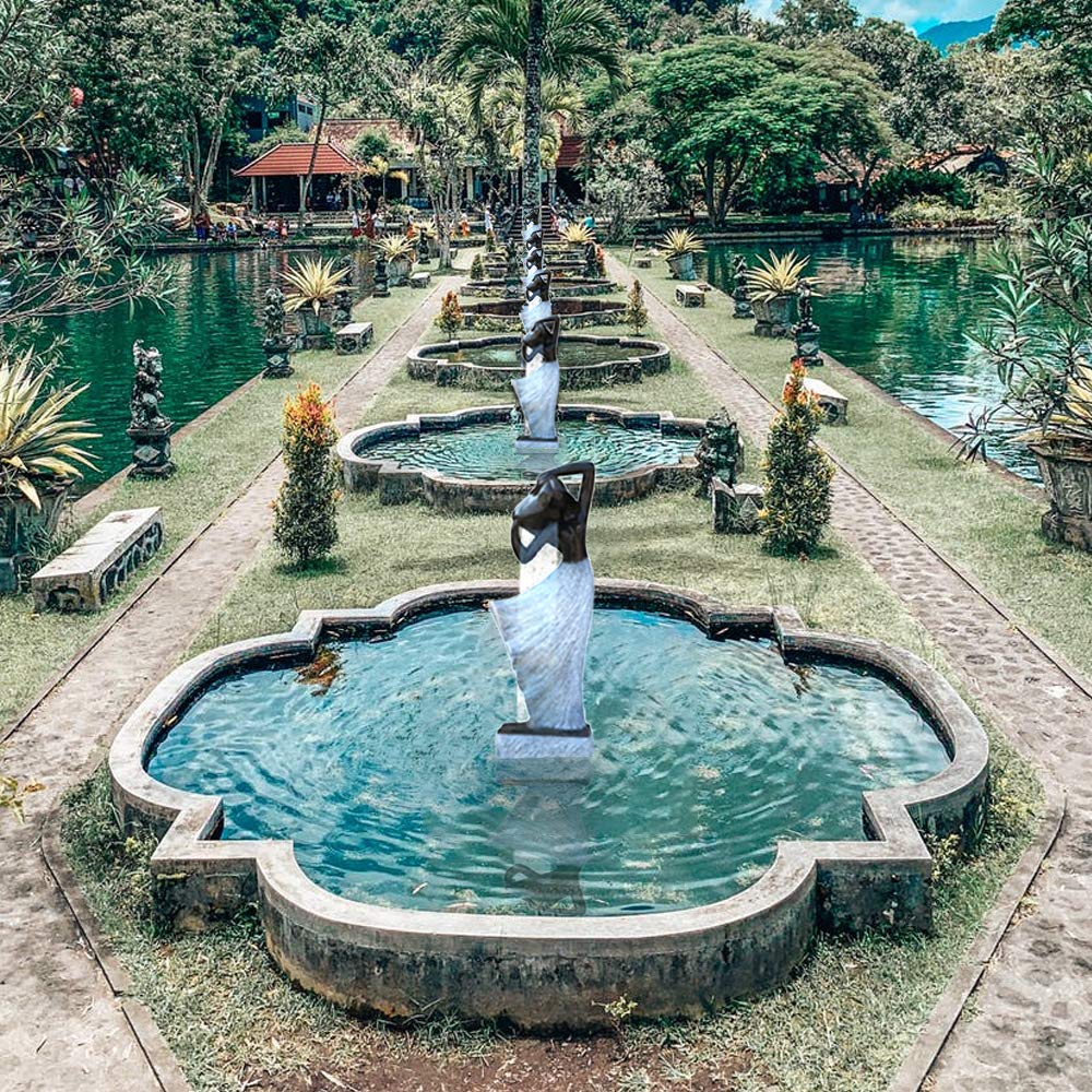 Modern Waterfalling Fountain Outdoor Indoor Zen Garden Water Features in Cast Stone Color