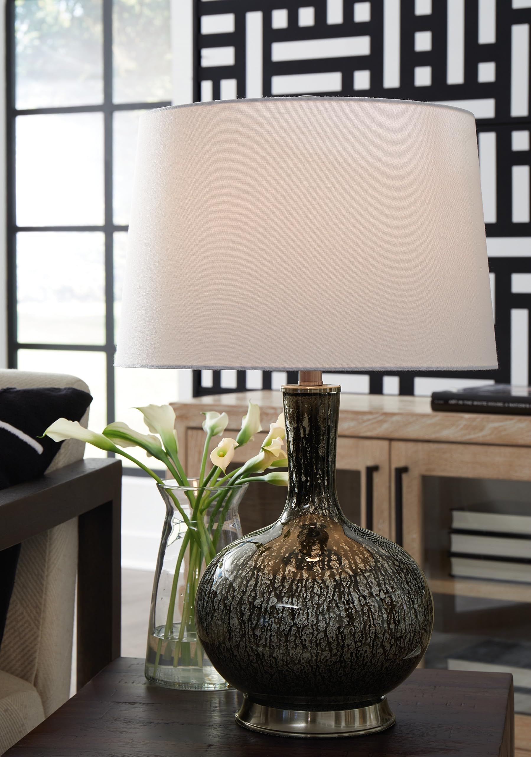 Tenslow Traditional 26.25 Inch Glass Table Lamp, Antique Black