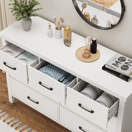 White Dresser 7 Drawer Dresser for Bedroom, Modern Fluted Dresser with Solid Wood